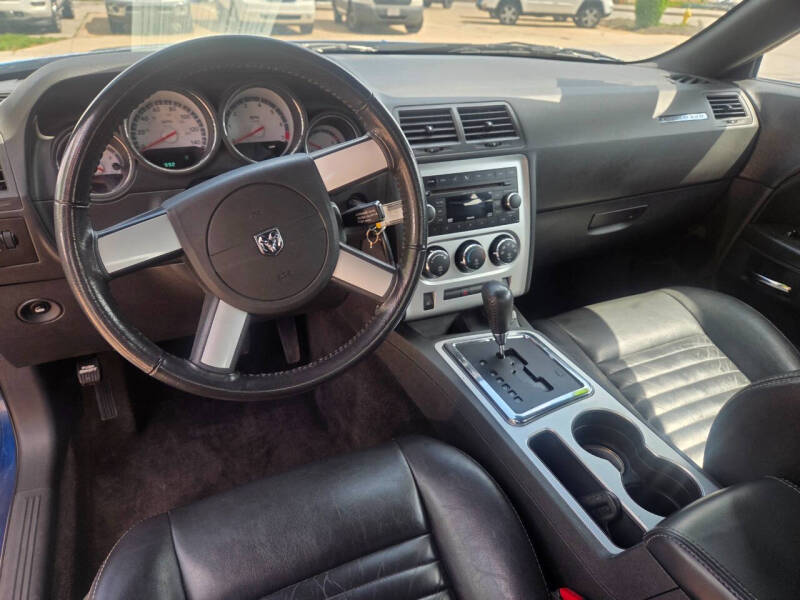 2009 Dodge Challenger SE