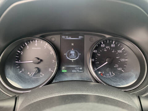 2017 Nissan Rogue SV