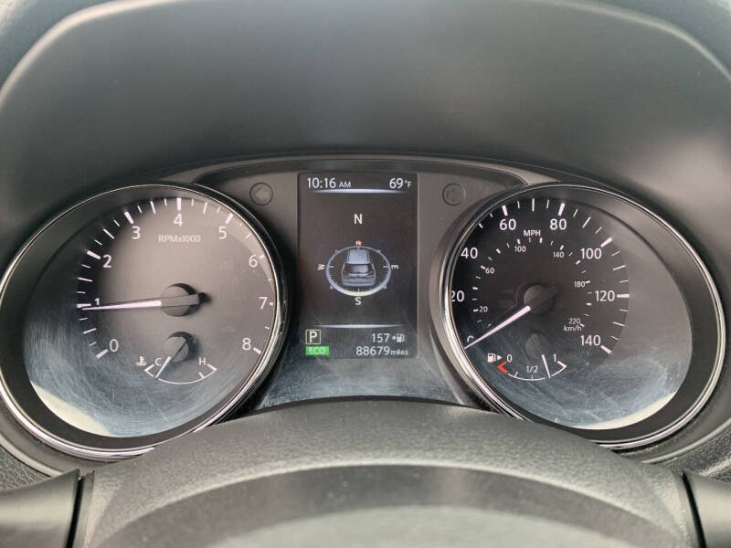 2017 Nissan Rogue SV
