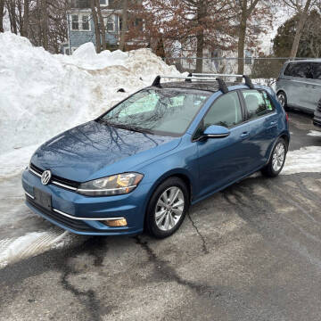 2019 Volkswagen Golf SE