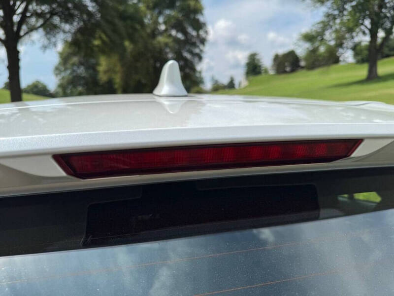 2024 Toyota Corolla Hatchback SE