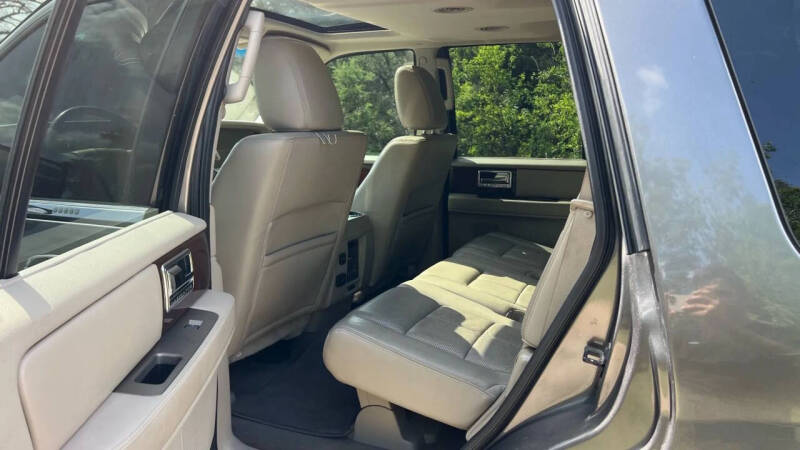 2014 Lincoln Navigator