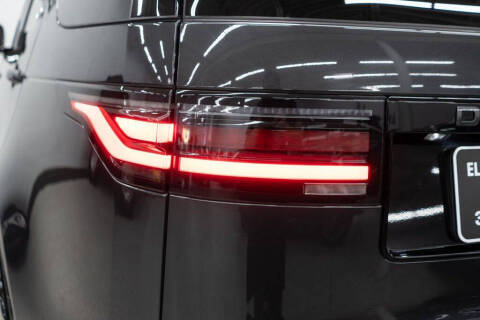 2023 Land Rover Discovery P300 S R-Dynamic