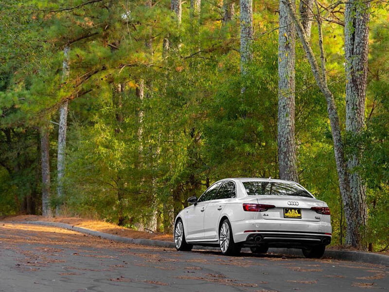 2018 Audi A4 2.0T quattro Prestige