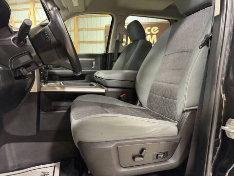2018 RAM 1500 SLT