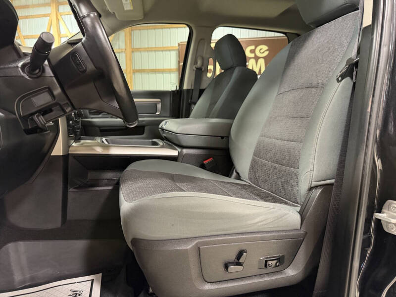 2018 RAM 1500 SLT