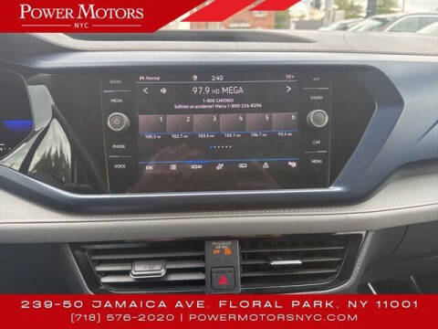 2023 Volkswagen Taos SE 4Motion