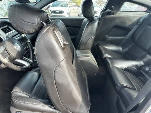 2013 Ford Mustang V6