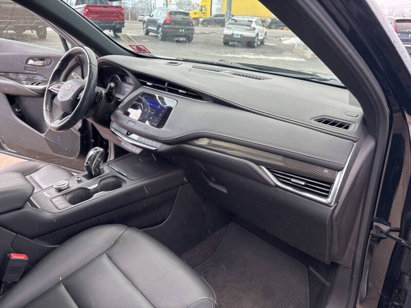 2019 Cadillac XT4 Sport