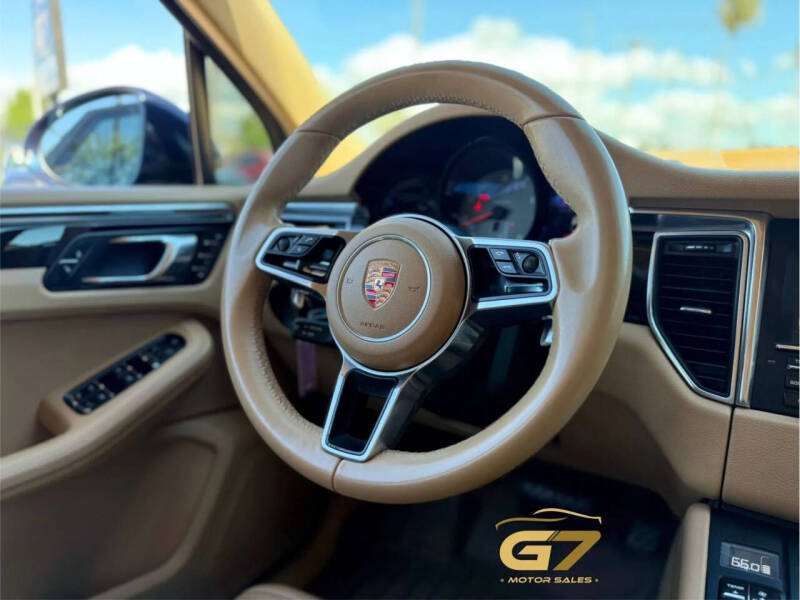 2015 Porsche Macan S