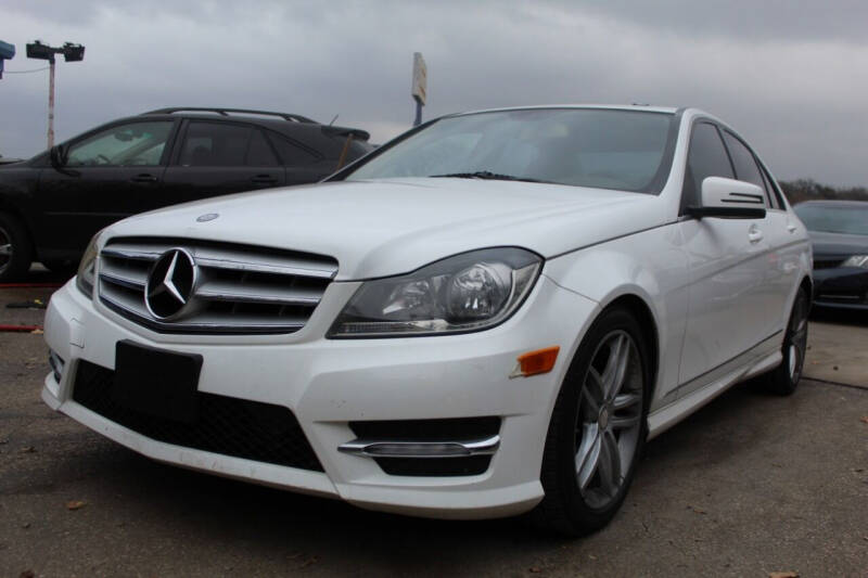 2013 Mercedes-Benz C-Class C250 Sport photo 5