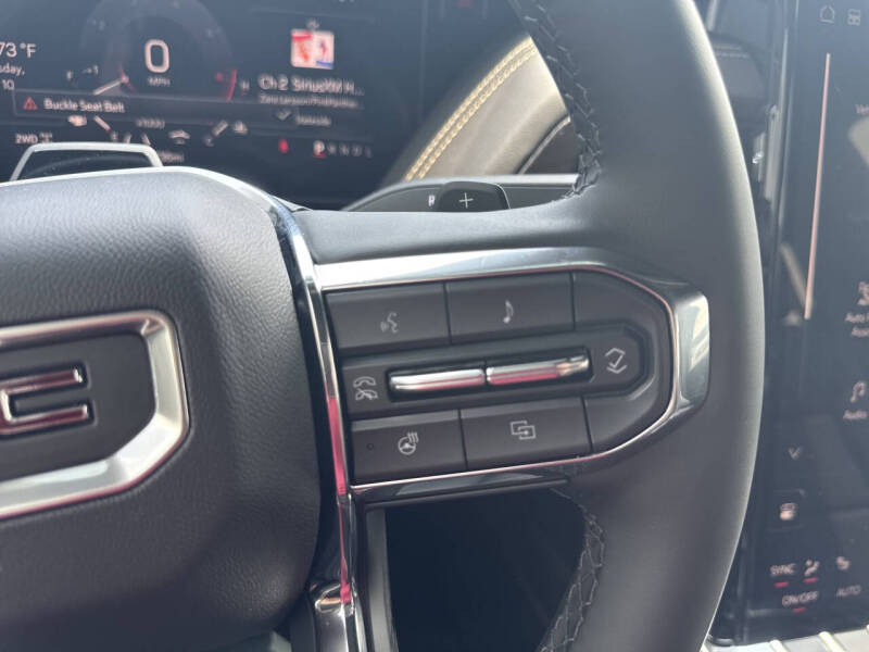 2025 GMC Yukon Elevation