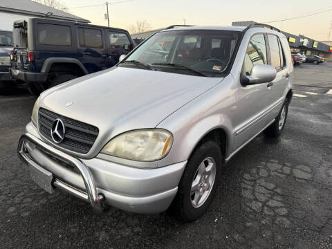 2000 Mercedes-Benz M-Class