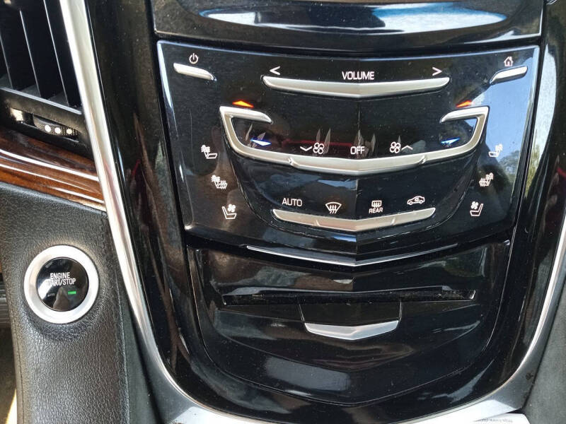 2015 Cadillac Escalade Luxury