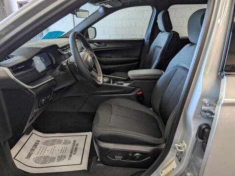 2025 Jeep Grand Cherokee L Laredo X