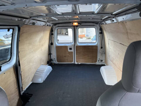 2010 Ford E-Series E-150