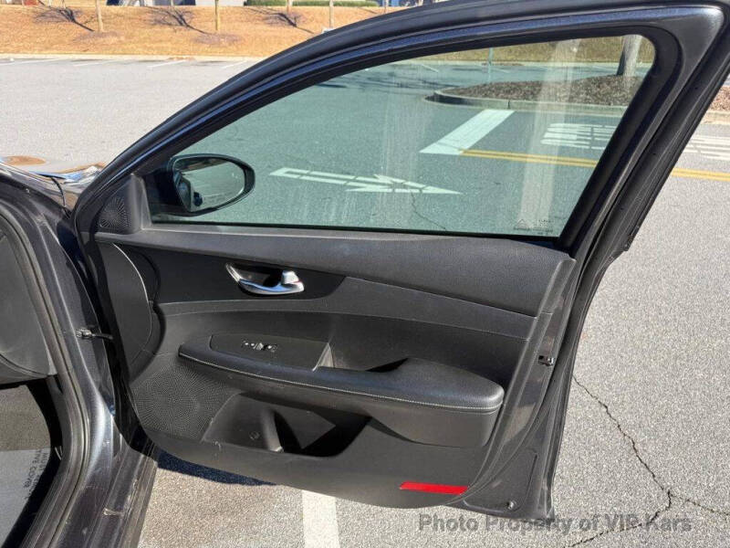 2022 Kia Forte GT Line