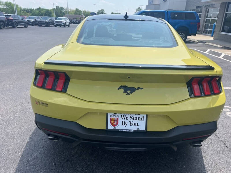 2025 Ford Mustang EcoBoost