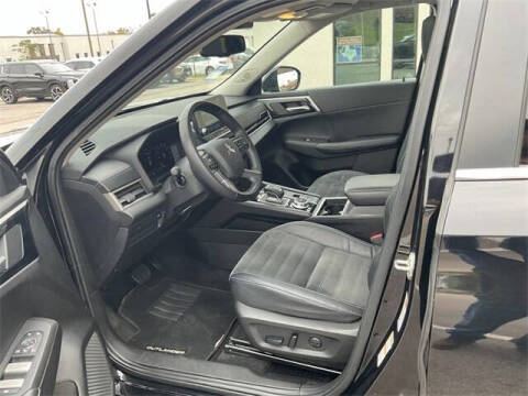 2023 Mitsubishi Outlander SE