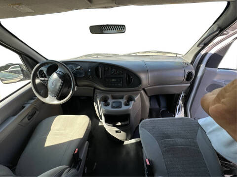 2002 Ford E-Series E-350 SD