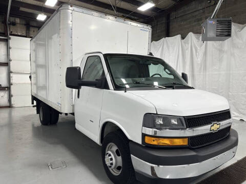 2022 Chevrolet Express 3500