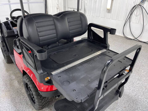 2025 E-Z-GO Express S4 Gas