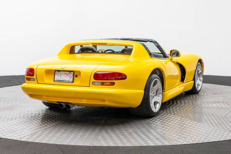2001 Dodge Viper RT/10