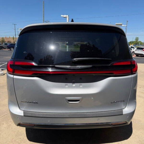 2024 Chrysler Pacifica Limited