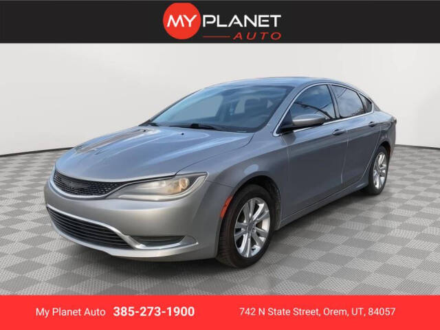 2015 Chrysler 200 Limited's photo