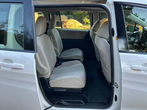 2012 Mazda MAZDA5 Sport