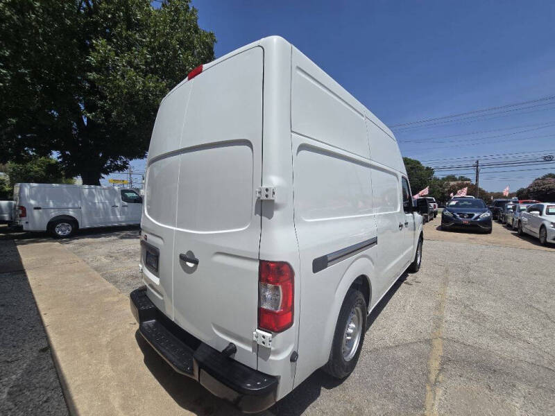 2017 Nissan NV 2500 HD S