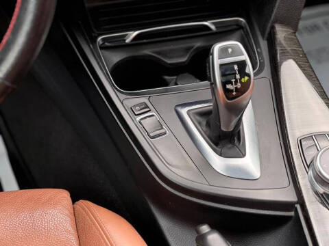 2018 BMW 3 Series 330i xDrive Gran Turismo