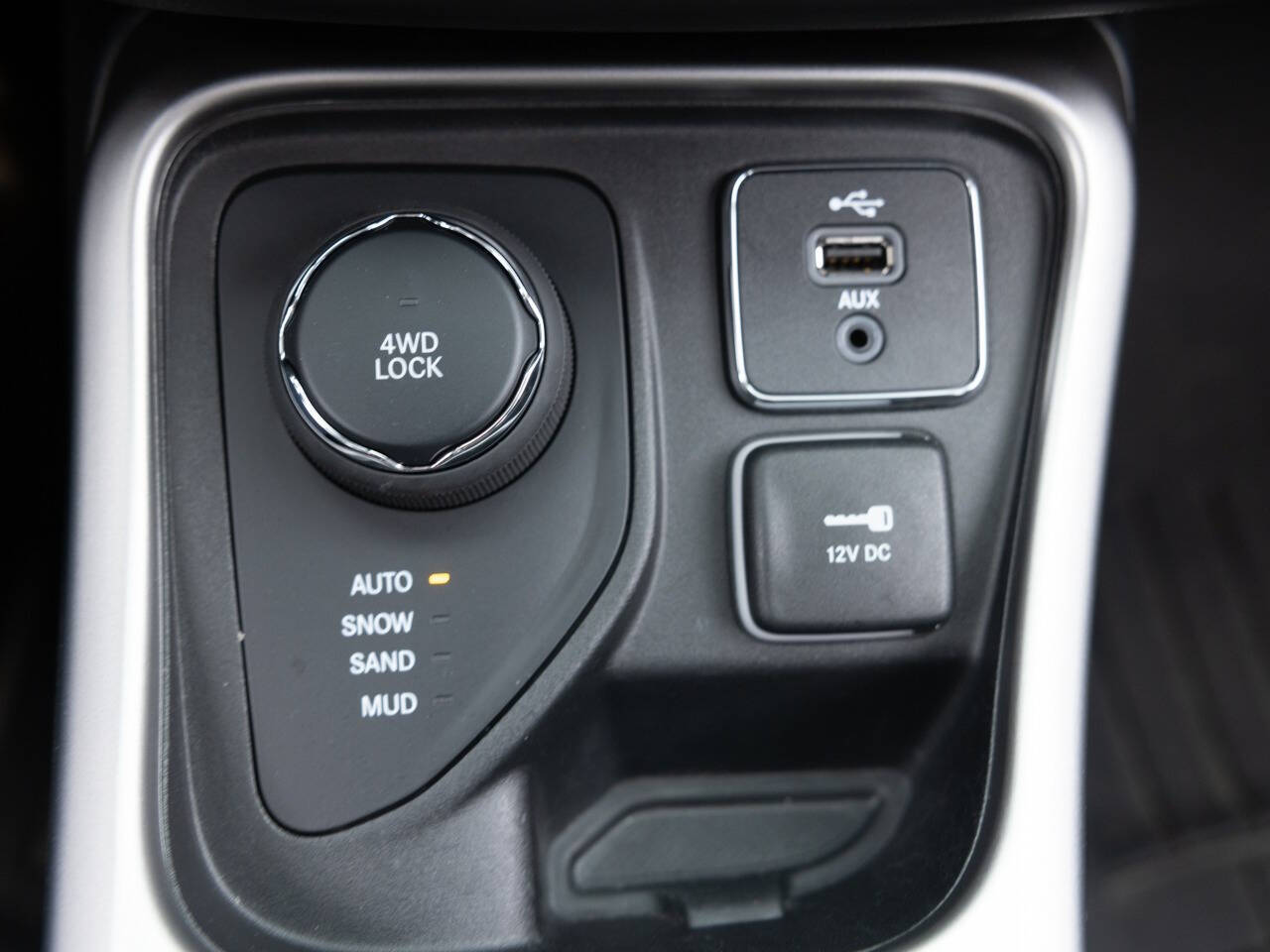 Used Car 2018 Jeep Compass  Sport 4x4 4dr Suv For Sale Under $10,000 In Coal City, Illinois