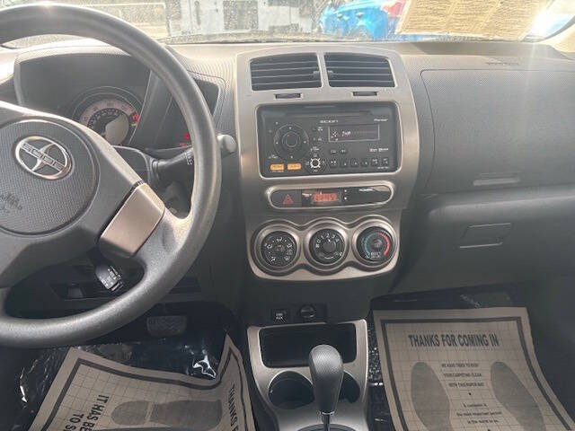 2013 Scion xD