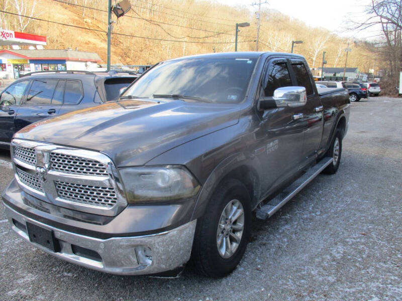 2016 RAM Ram 1500 Laramie's photo