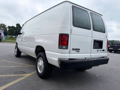 2011 Ford E-Series E-250