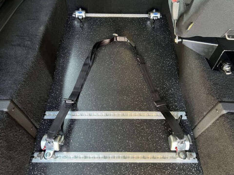 2025 Toyota Sienna LE 8-Passenger