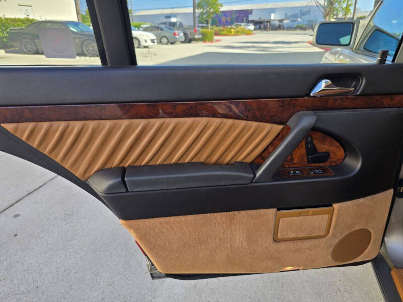 1993 Mercedes-Benz 500-Class 500 SEL