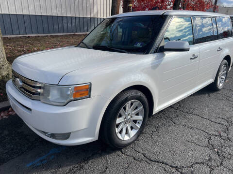 2011 Ford Flex for sale at UNION AUTO SALES in Vauxhall NJ