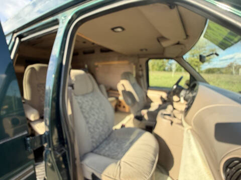 2000 Ford E-Series E-150