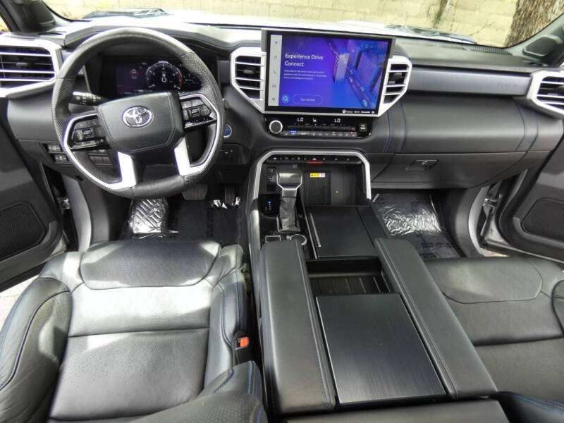 2024 Toyota Tundra Platinum HV