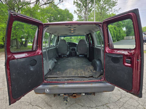 2005 Ford E-Series E-350 SD