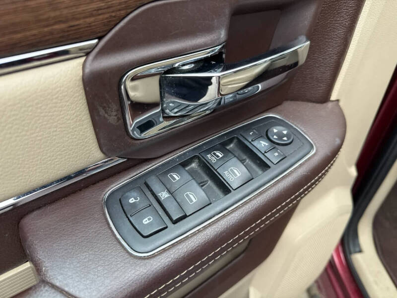 2017 RAM 1500 Laramie