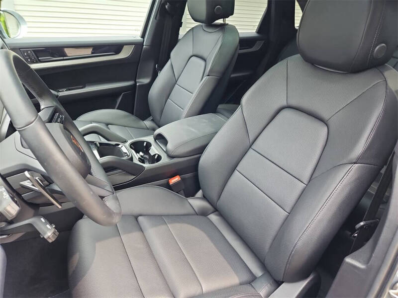 2025 Porsche Cayenne