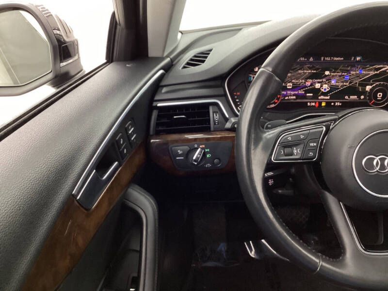 2019 Audi A4 quattro Premium Plus 45 TFSI