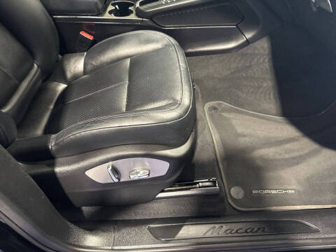 2018 Porsche Macan