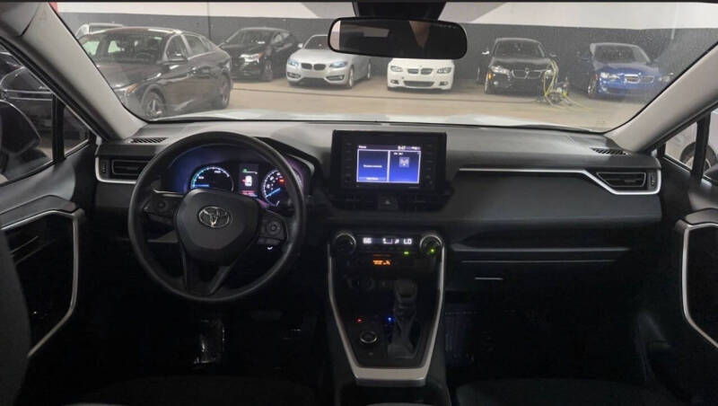 2021 Toyota RAV4 Hybrid LE