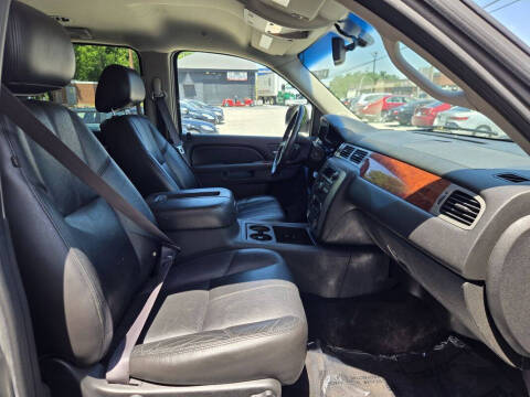 2011 GMC Yukon XL SLT