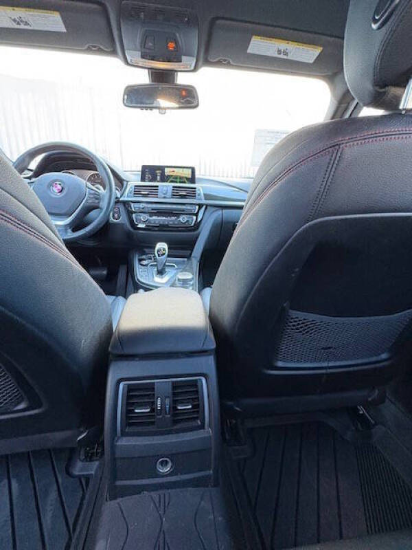 2017 BMW 3 Series 330i