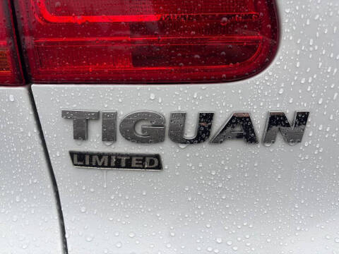 2018 Volkswagen Tiguan Limited 2.0T 4Motion